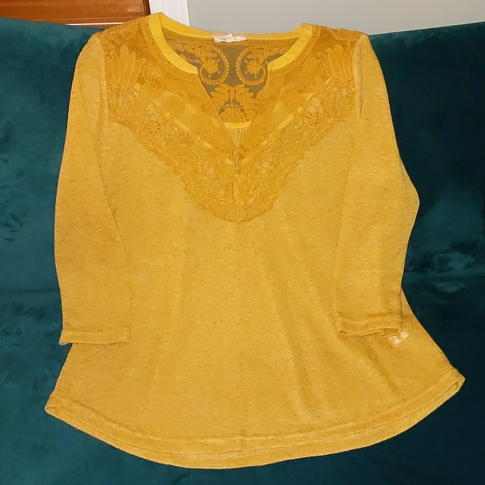 Yellow 3 quarter length top